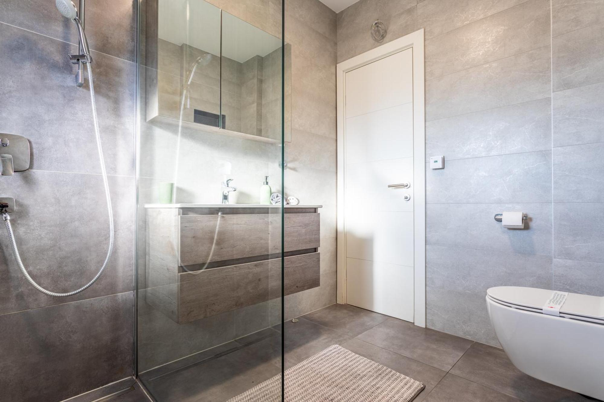 New Luxury 3-Bedroom Penthouse With Huge Terrace Split Exteriér fotografie
