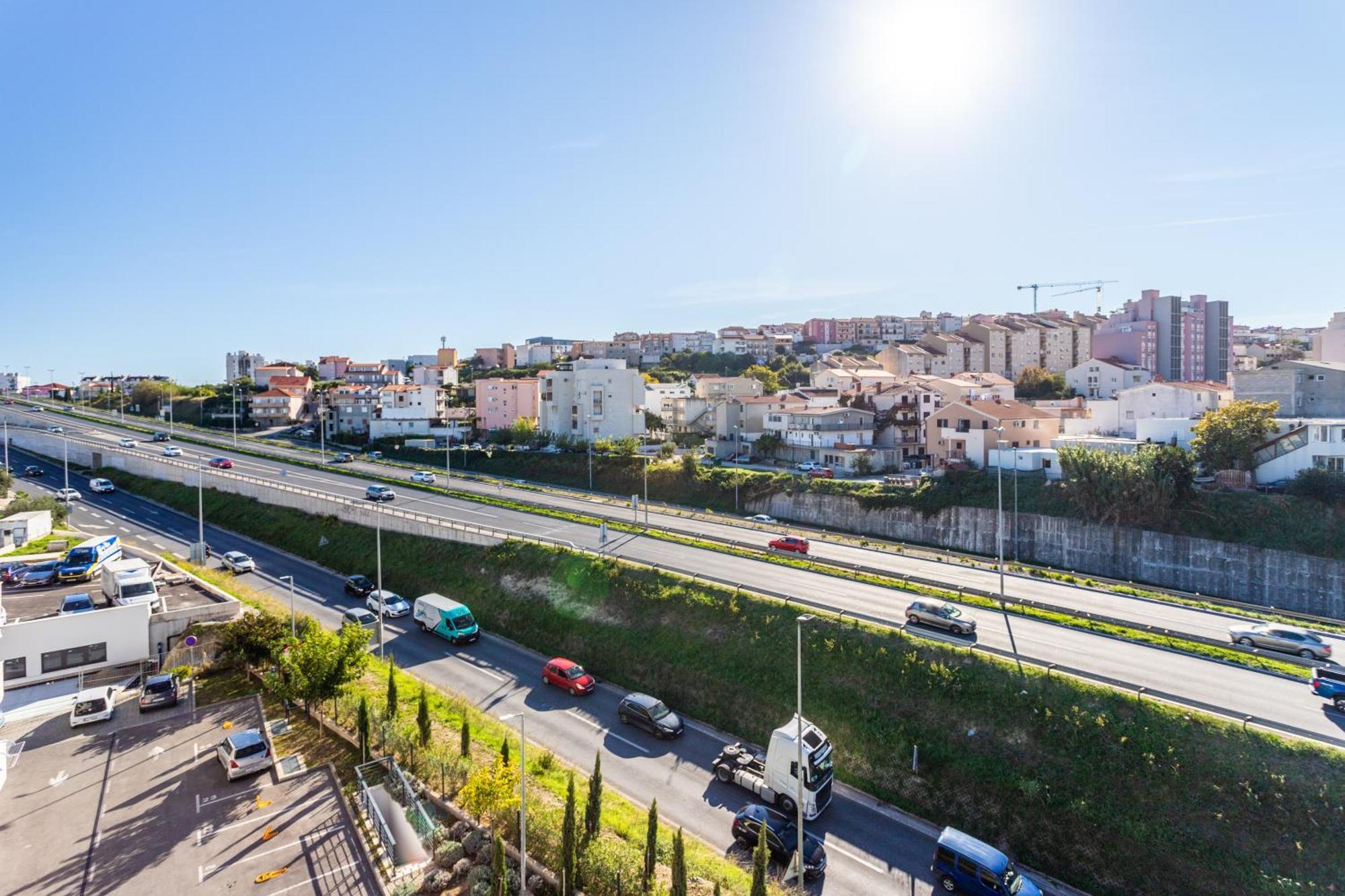 New Luxury 3-Bedroom Penthouse With Huge Terrace Split Exteriér fotografie