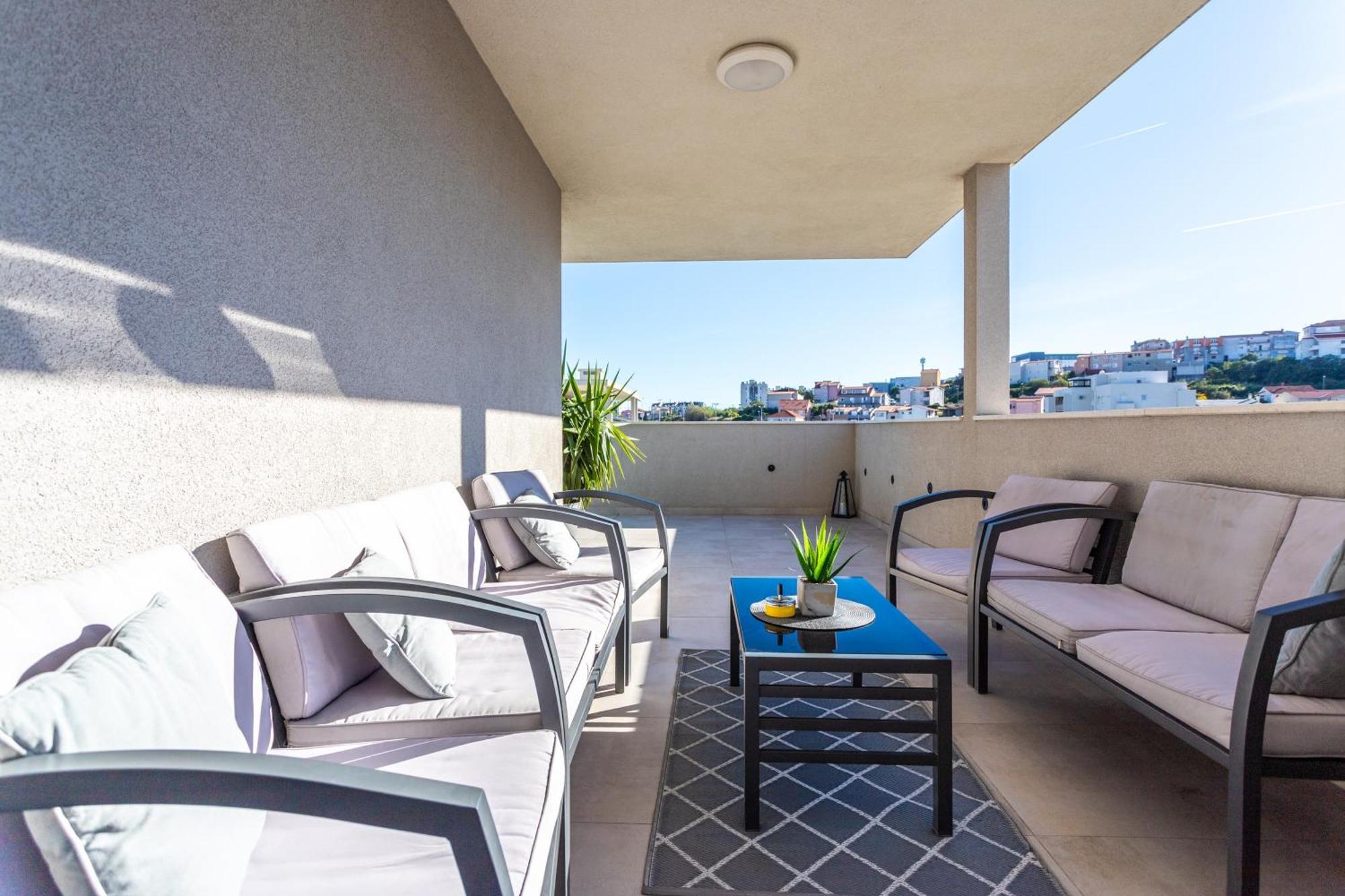 New Luxury 3-Bedroom Penthouse With Huge Terrace Split Exteriér fotografie